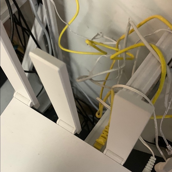 WiFi 6 White Router - Picture 4 of 6